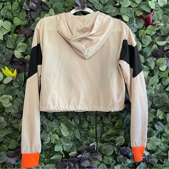Boohoo- Cropped Hooded Paneled Windbreaker Jacket| Lightweight Polyester Size 12 - Picture 4 of 10